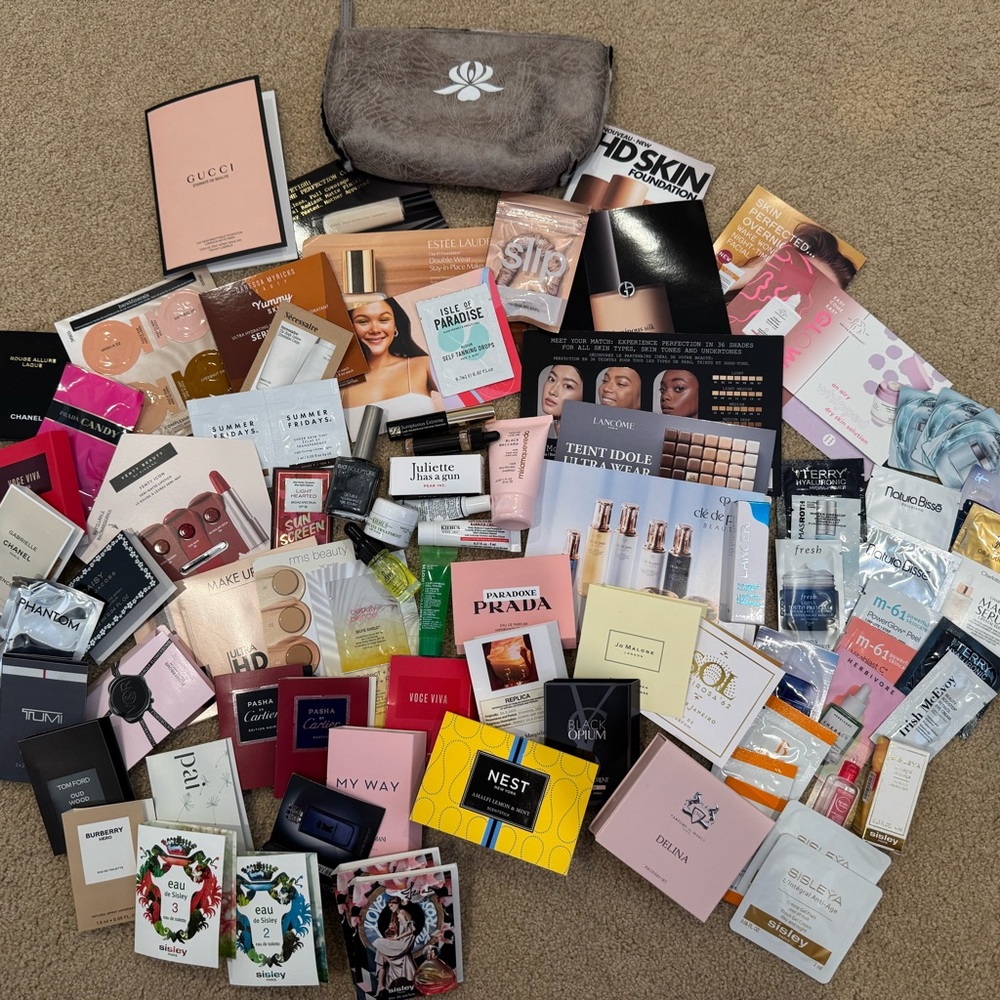 85pc Skincare & Sample Collection